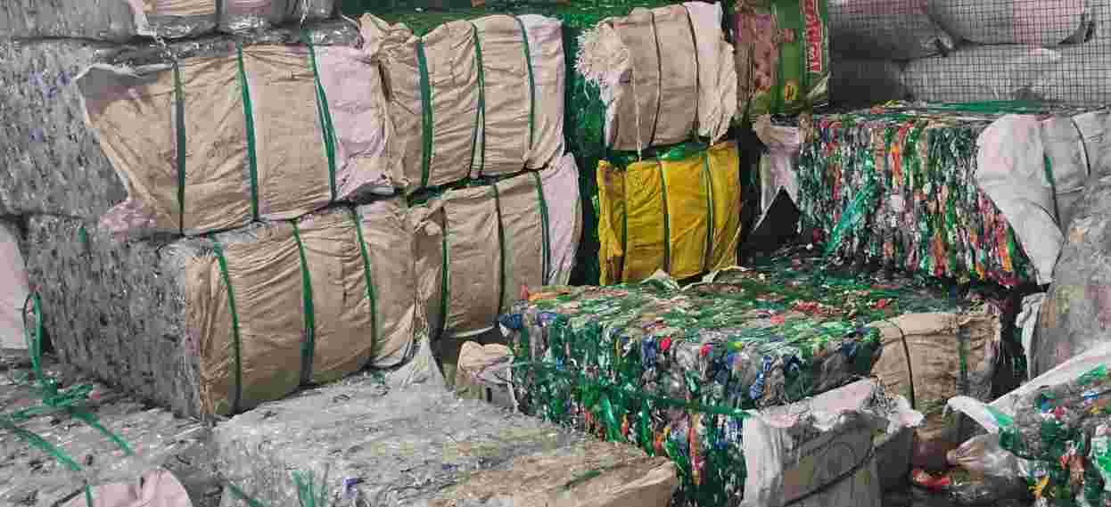 PETE BOTTOLE PLANT WAST PET Baled Blow gorakhpur uttar pradesh india Plastic4trade