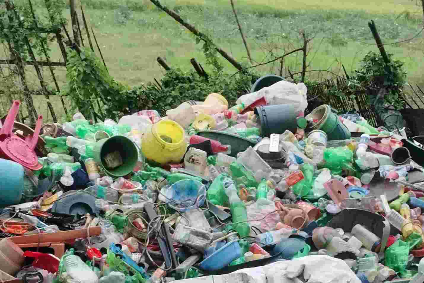 PLASTIC BOTTLE PET Scrap Mix Scrap madhubani bihar india Plastic4trade Plastic4trade