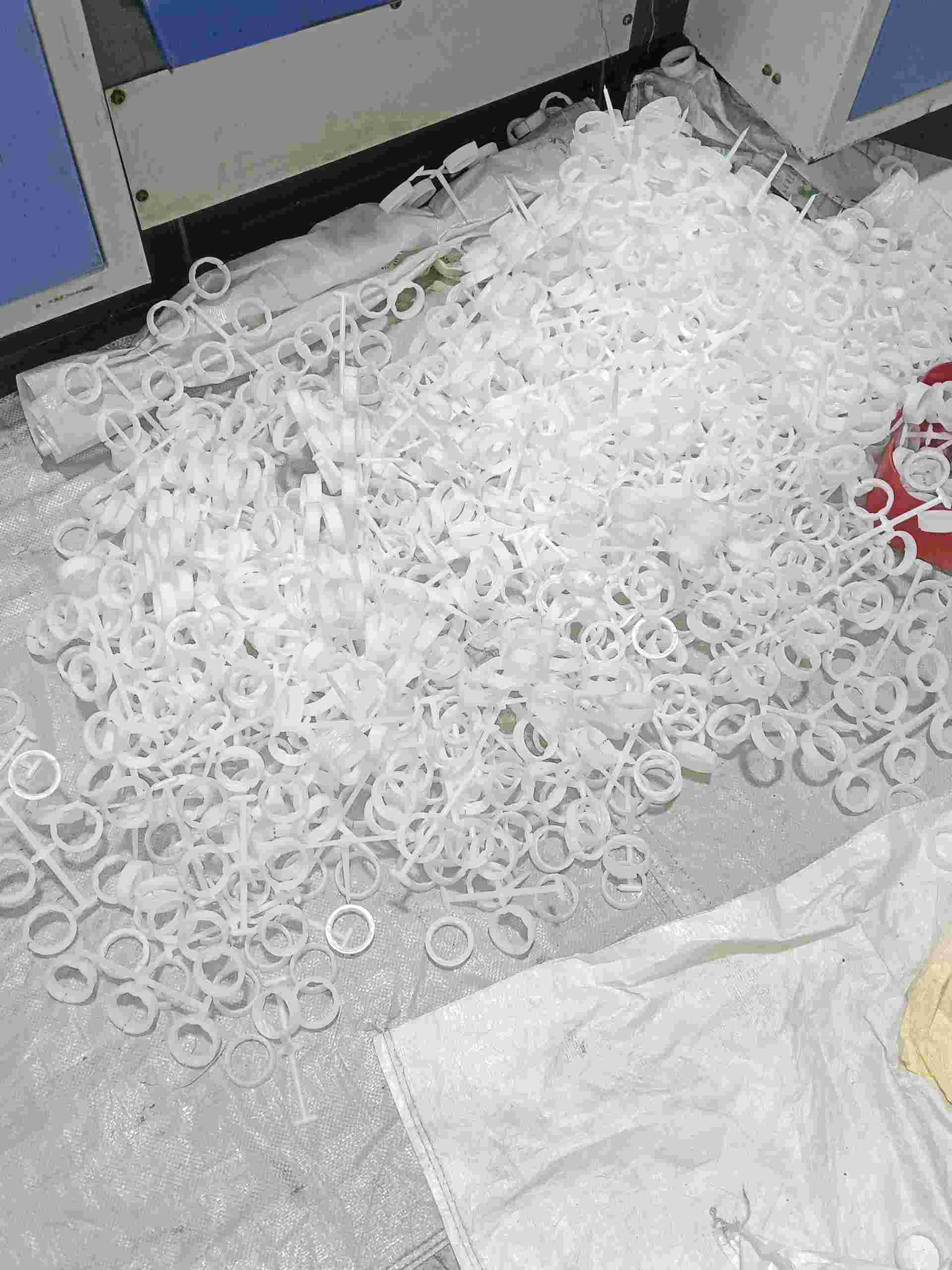 PLASTIC CAPLINE PP Flakes Roto Molding rajkot gujarat india Plastic4trade Plastic4trade