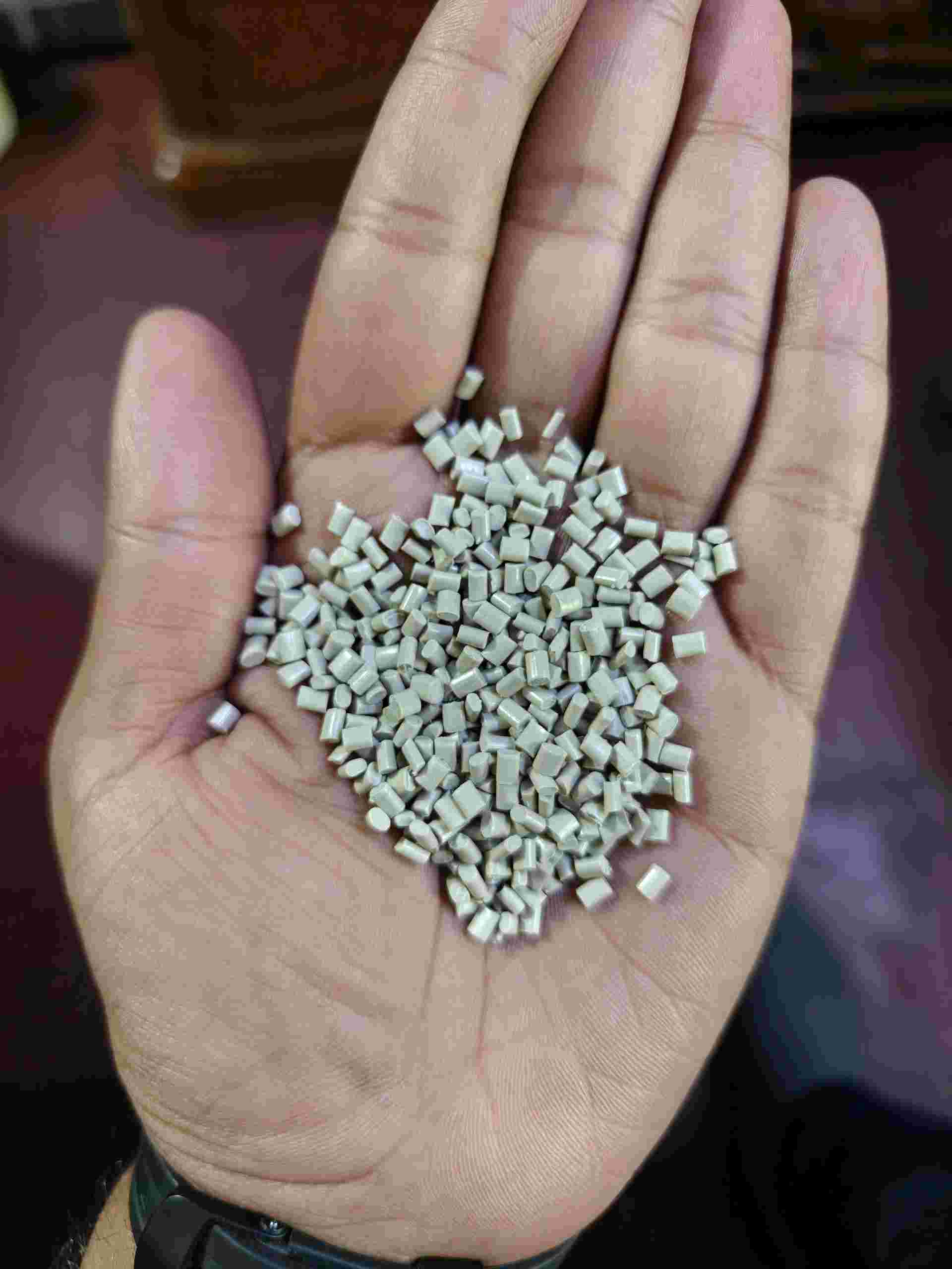 PLASTIC GRANULES ABS Reprocess Granule Injection Molding delhi delhi india Plastic4trade Plastic4trade