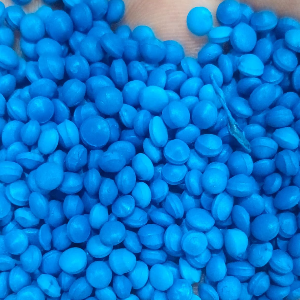 PLASTIC GRANULES MASTERBATCH Masterbatch Injection Molding delhi delhi india Plastic4trade