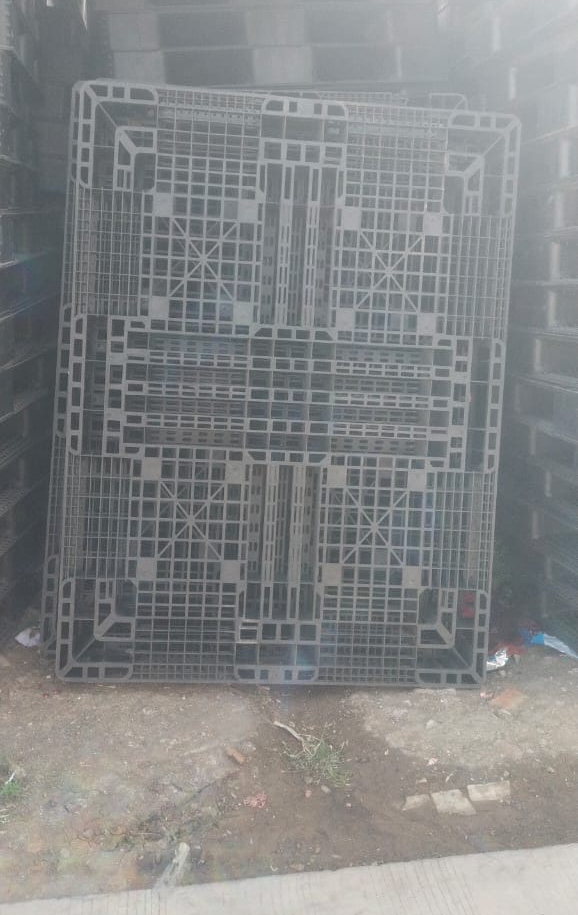 PLASTIC PALLET 1400*1100 SIZE PP Scrap Mix Scrap chalthan gujarat india Plastic4trade