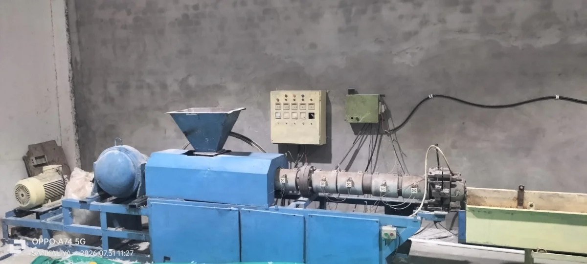PLASTIC WASTE RECYCLING MACHINE MACHINERY Machine & Tools Machine & Tools surendranagar gujarat india Plastic4trade