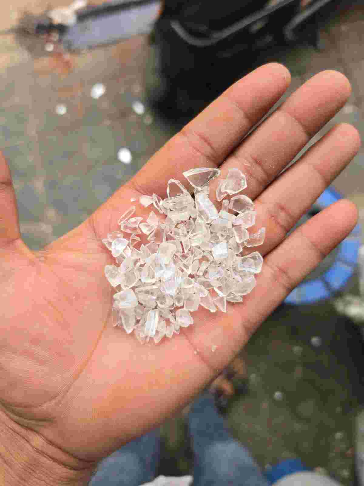 PMMA SCRAP ACRYLIC Resin Grinding Injection Molding jamnagar gujarat india Plastic4trade