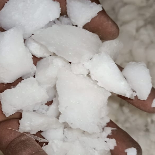 POM DELRIN REGRIND NATURAL POM Grinding, Lumps Injection Molding rajkot gujarat india Plastic4trade