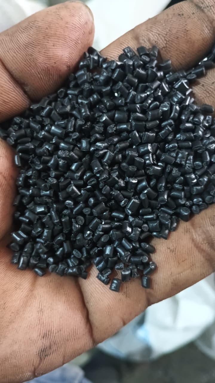 PP BLACK  GRANULES PP Grinding Injection Molding nashik maharashtra india Plastic4trade Plastic4trade