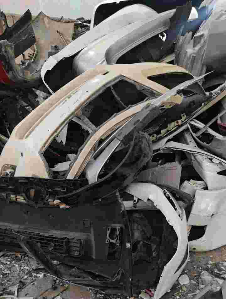PP BUMPER SCRAP PP Grinding Injection Molding sharjah sharjah united arab emirates Plastic4trade