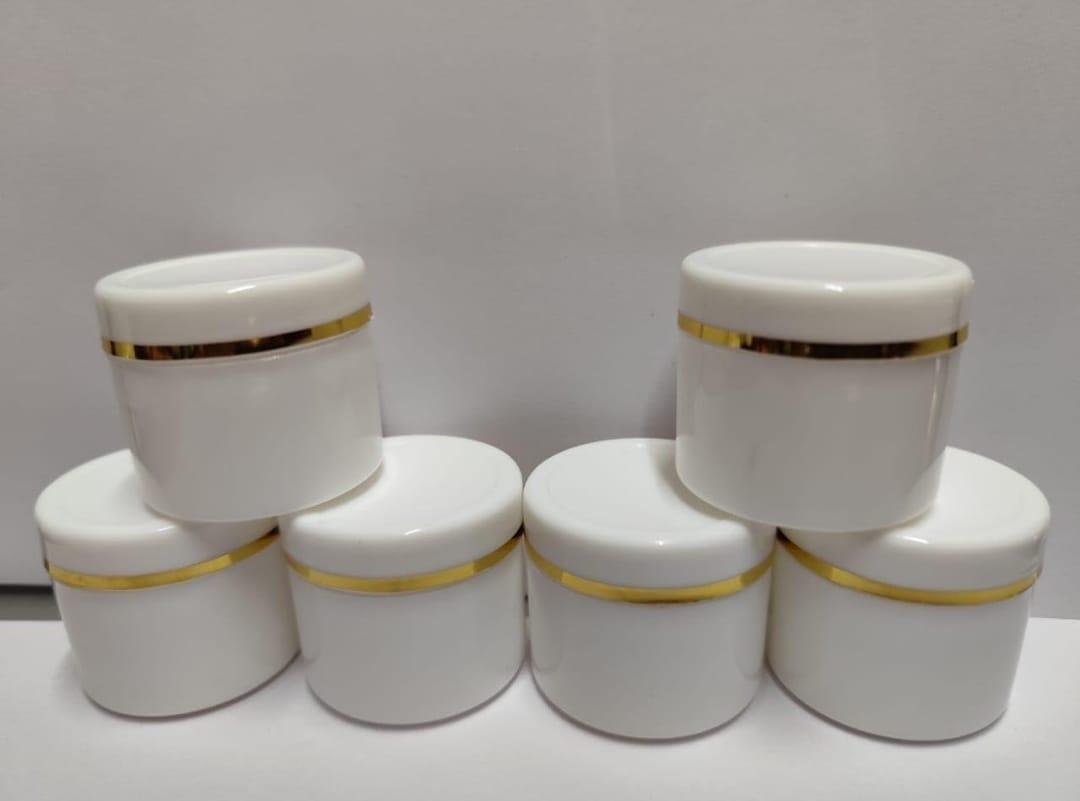 PP COSMATIC CONTAINER PP Finish Goods Injection Molding mumbai maharashtra india Plastic4trade