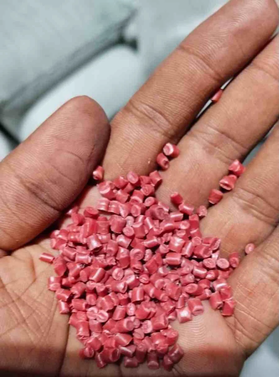PP GRANUALES BLOOD RED PP Reprocess Granule Injection Molding arnitimba gujarat india Plastic4trade