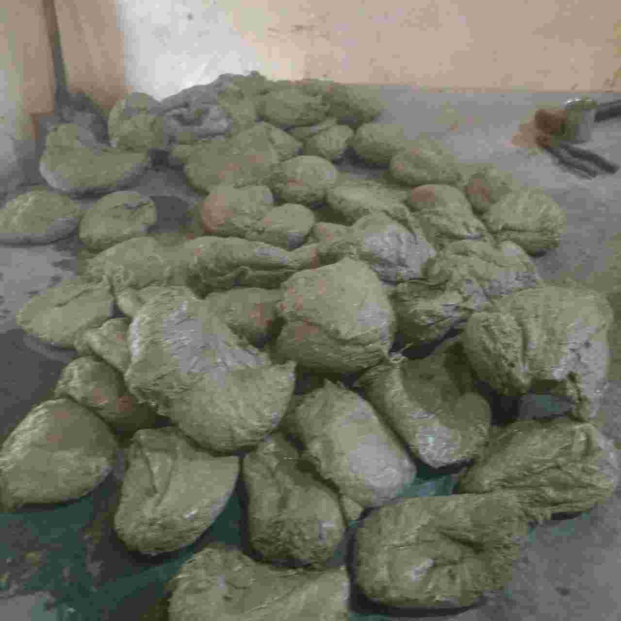 PP LUMPS (GATHA) GREEN PP Lumps RAFFIA umargam gujarat india Plastic4trade