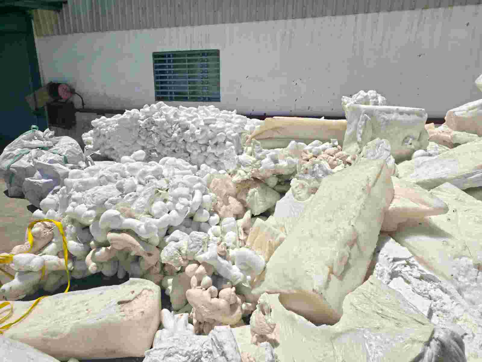 PP LUMPS PP Prime/Virgin, Lumps Injection Molding kandla gujarat india Plastic4trade