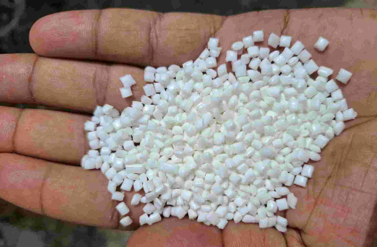 PP MILKY SUPER WHITE PP Prime/Virgin Reprocess Granule Blow Injection Molding Film Grade rajkot gujarat india Plastic4trade