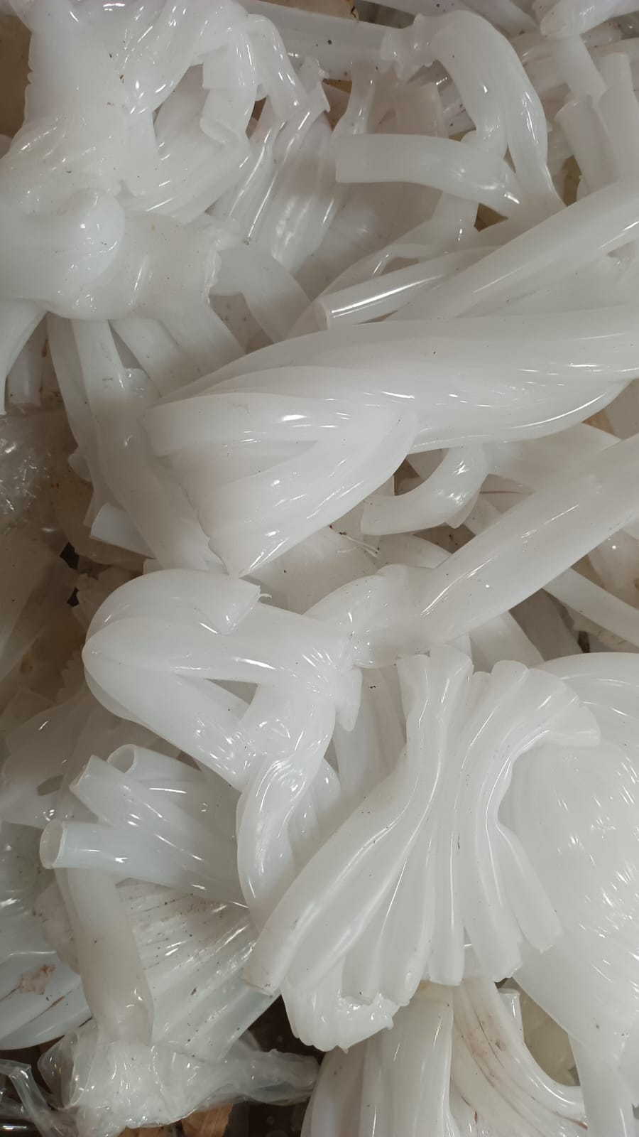 PP NATURAL SCRAP PP Grinding Lumps Scrap Injection Molding rajkot gujarat india Plastic4trade