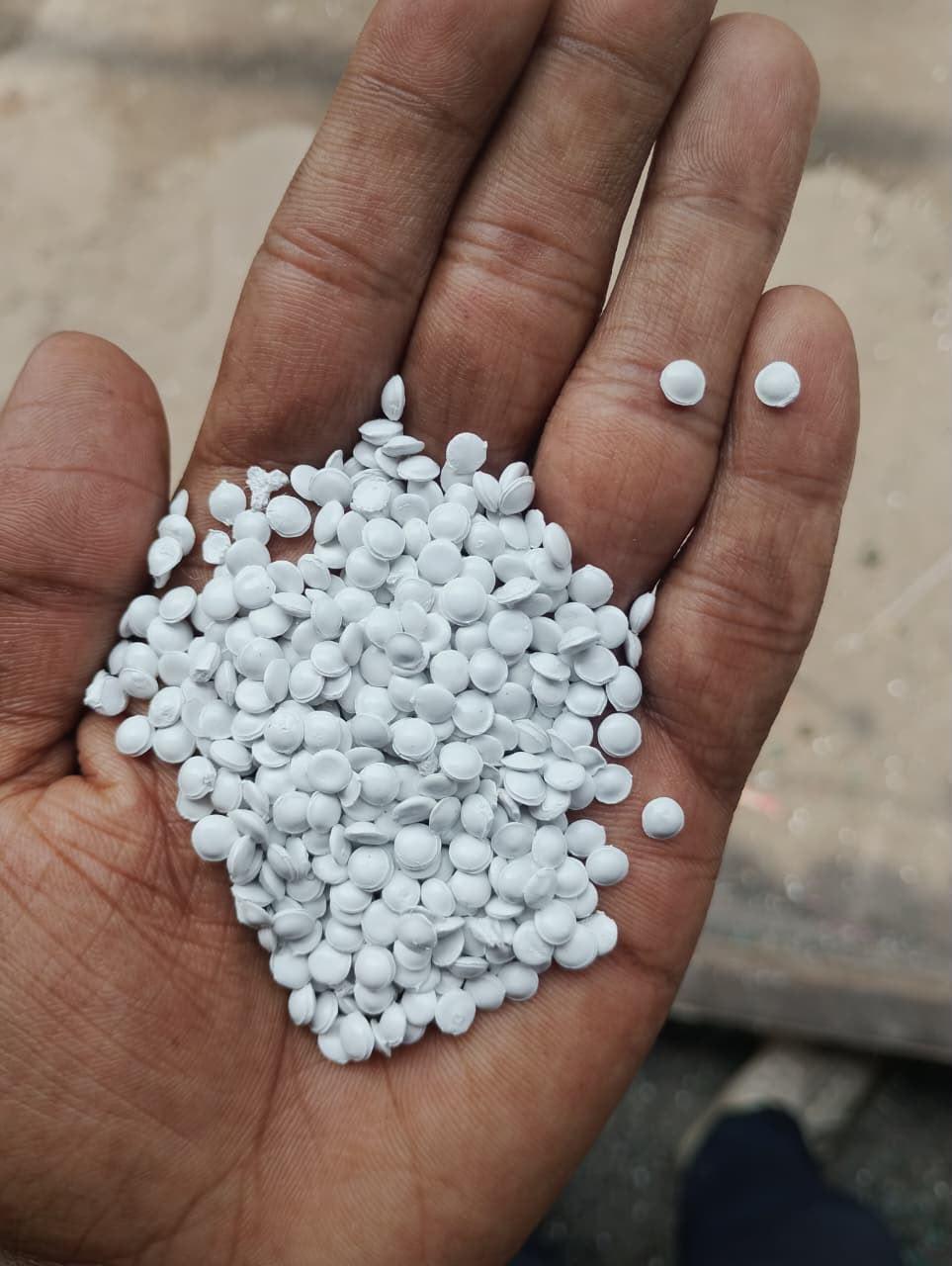 PP NEXT TO VIRGIN GRANULES PP Off Grade Injection Molding kolkata west bengal india Plastic4trade