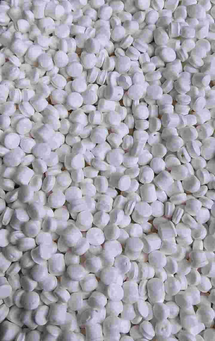 PP SUPER WHITE GRANULE PP Reprocess Granule Injection Molding vadodara gujarat india Plastic4trade