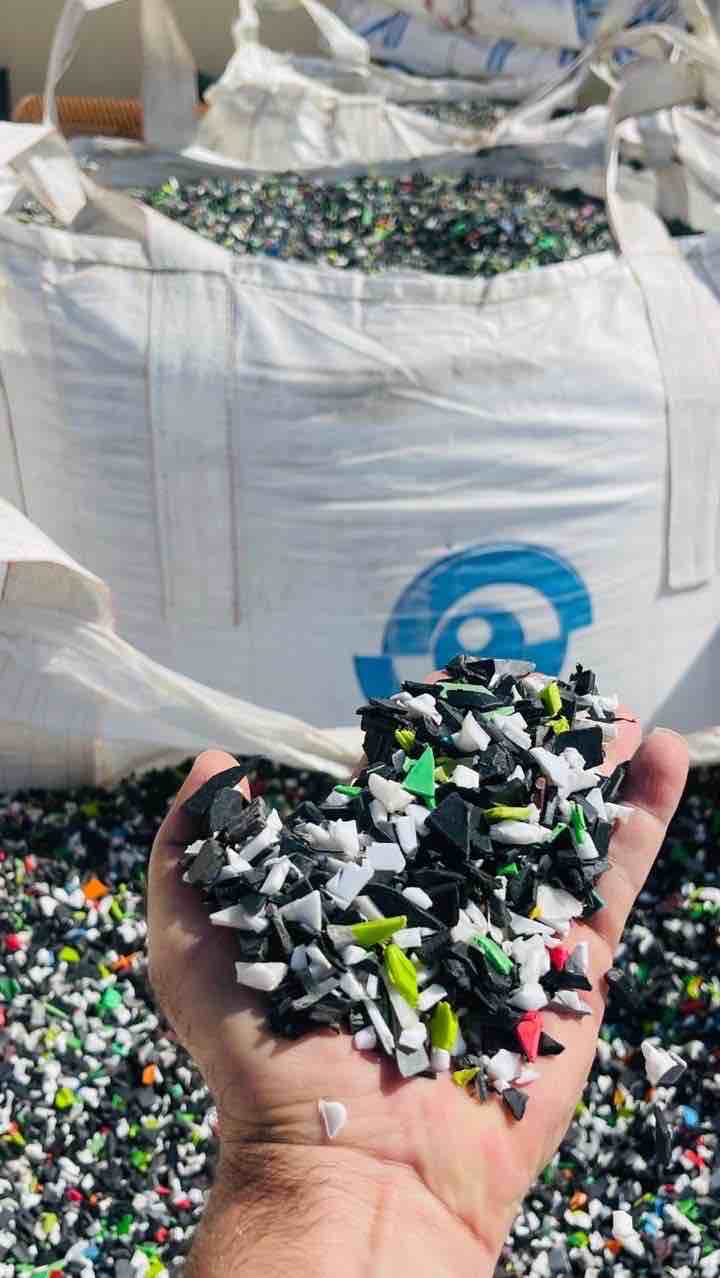 PPCP BATTERY  GRINDING PP Grinding Injection Molding sharjah sharjah united arab emirates Plastic4trade