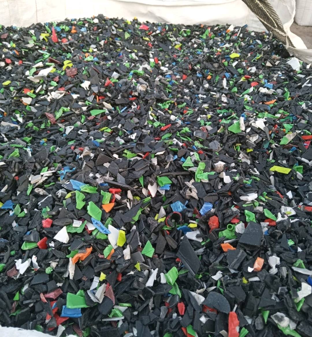 PPCP BATTERY GRINDING WASHED PPCP Grinding Injection Molding sharjah sharjah united arab emirates Plastic4trade Plastic4trade