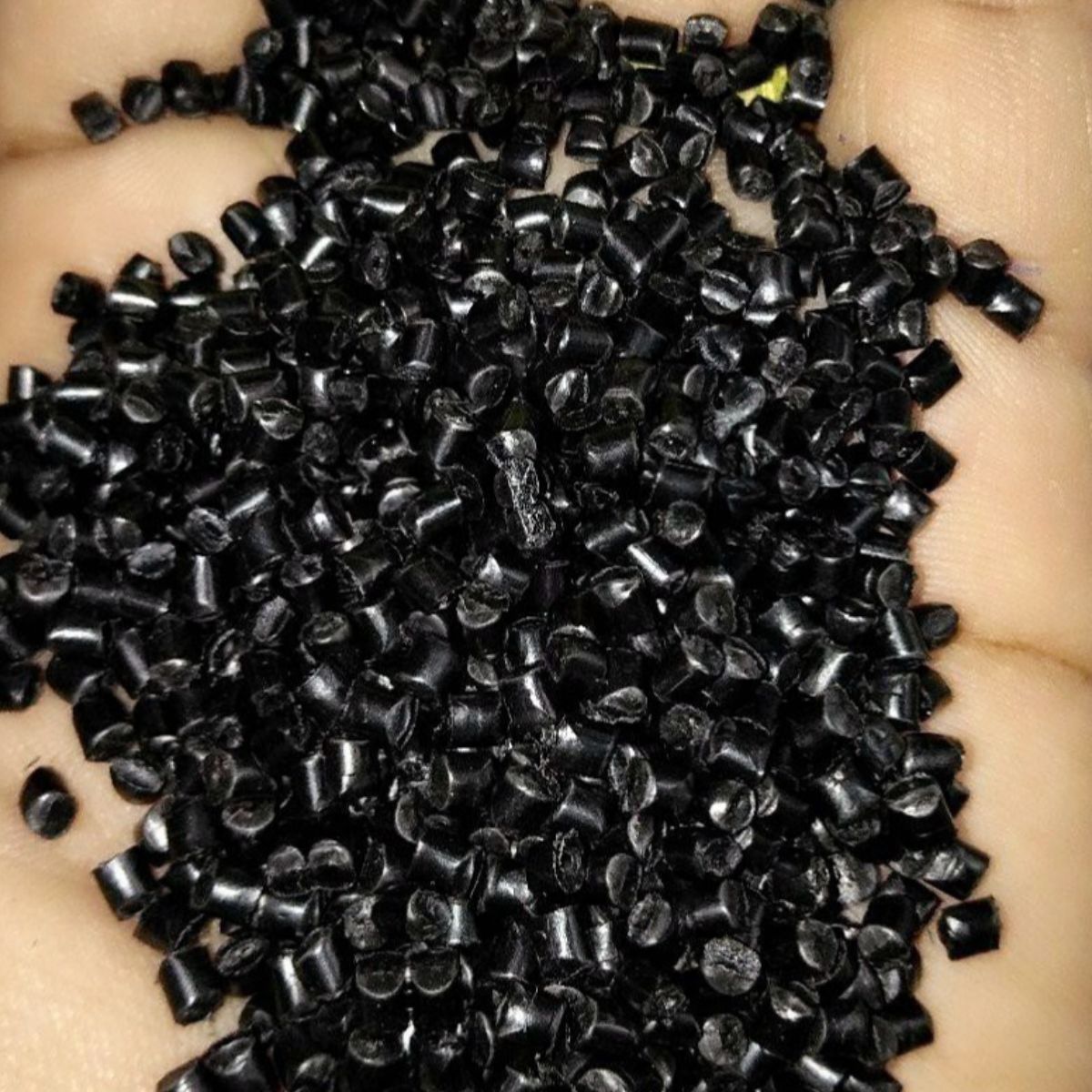 PPCP BLACK COMPOUND GRANULES UNBREAKABLE PPCP Reprocess Granule Compound Injection Molding malegaon maharashtra india Plastic4trade