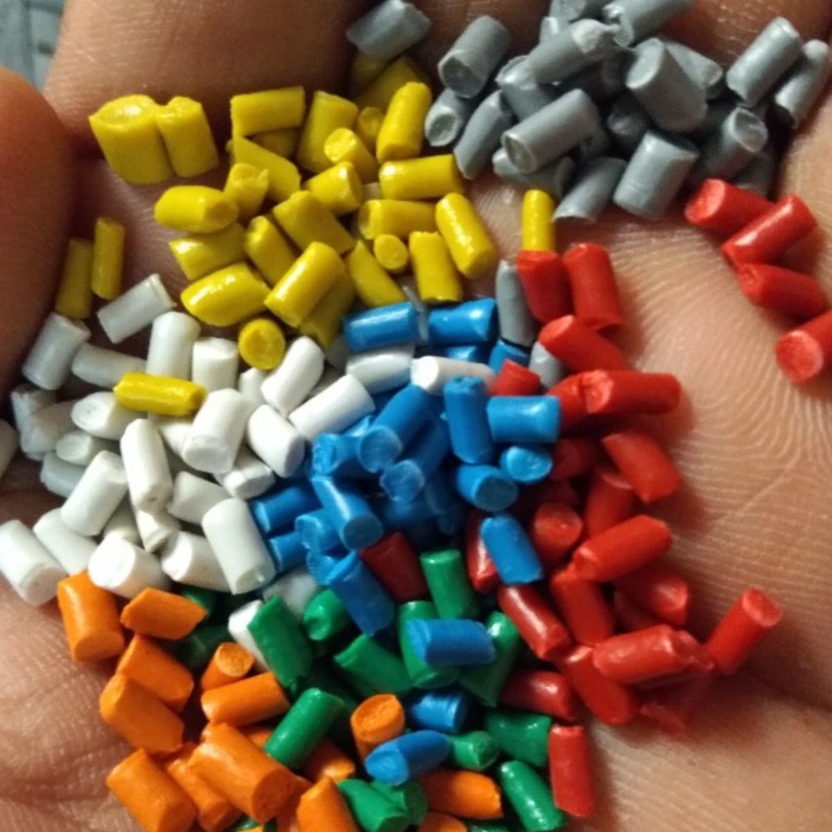 PPCP COLOUR COMPOUND GRANULES UNBREAKABLE PPCP Reprocess Granule Compound Injection Molding malegaon maharashtra india Plastic4trade