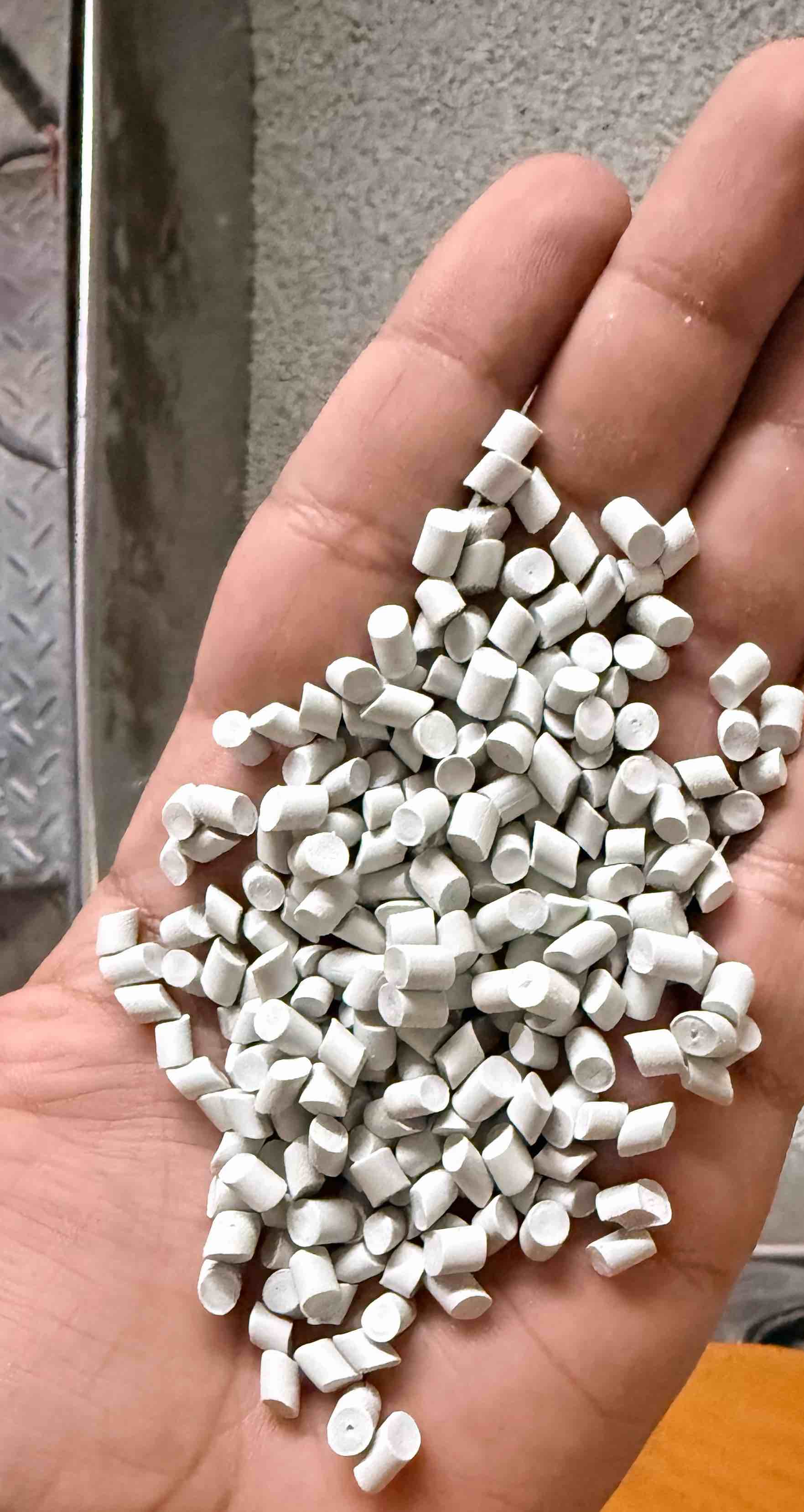 PVC BLACK INJECTION GRADE CPVC Reprocess Granule, Compound Injection Molding Cable delhi delhi india Plastic4trade