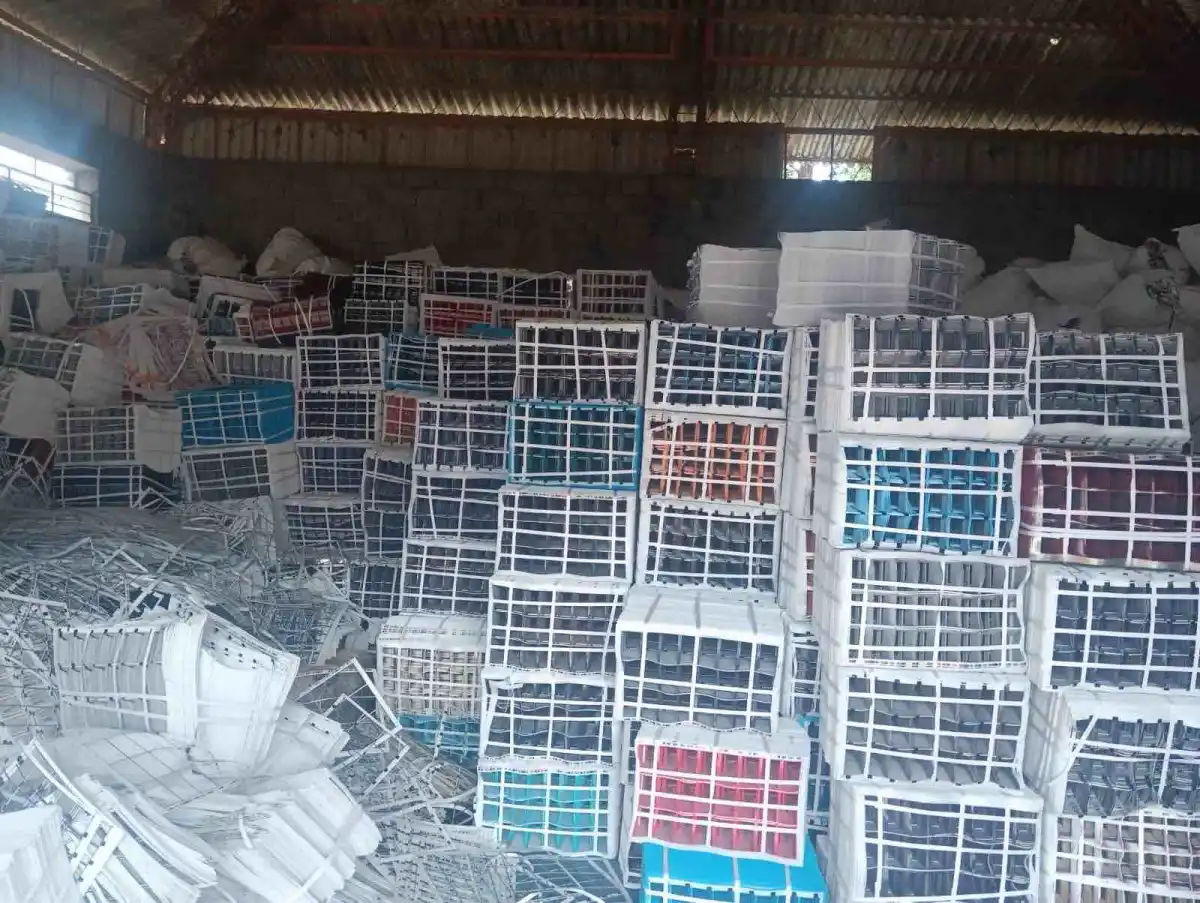 PVC CARD SCRAP PVC Scrap Mix Material Mix Scrap bengaluru karnataka india Plastic4trade