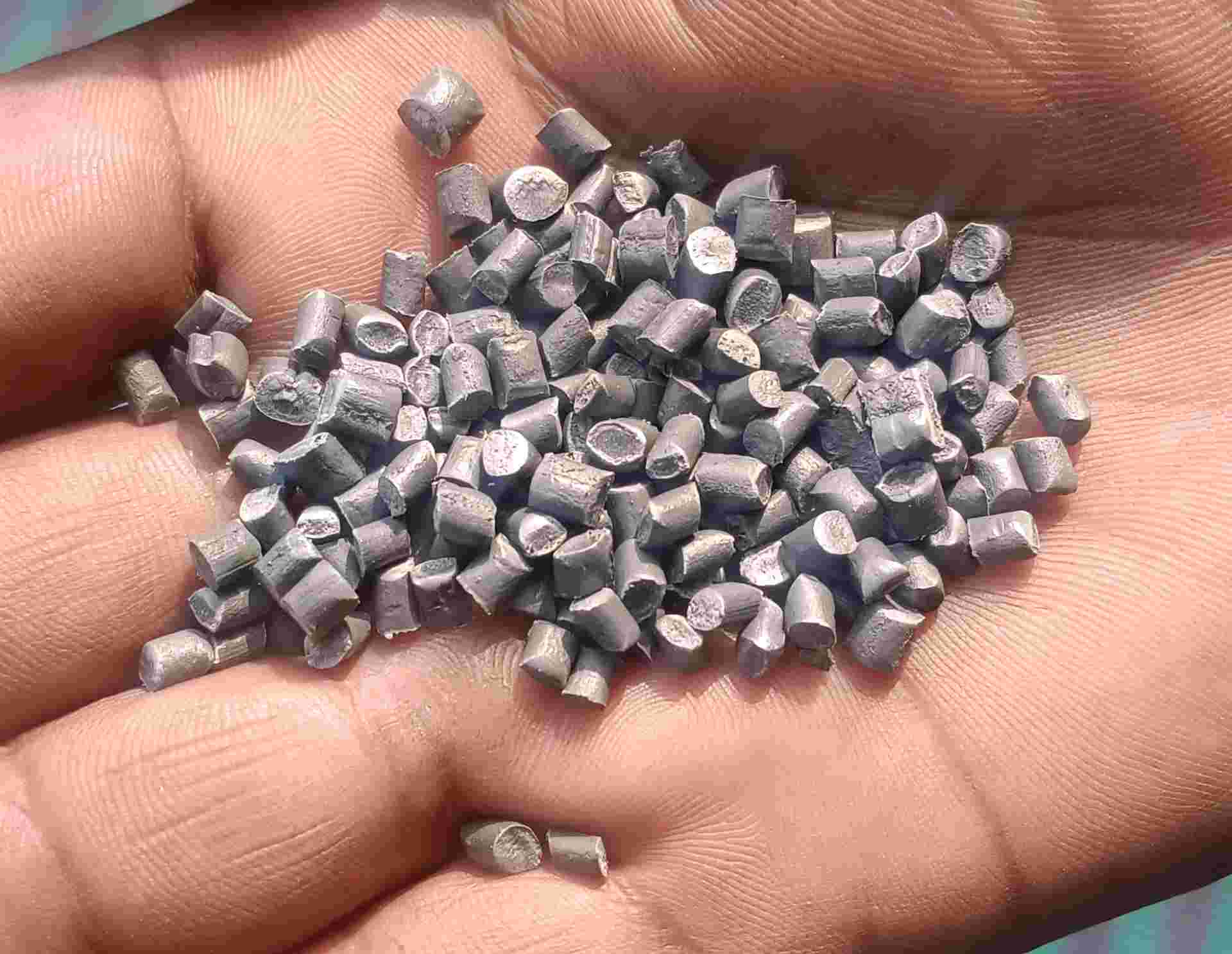 SILVER PP Flakes Injection Molding aligarh uttar pradesh india Plastic4trade