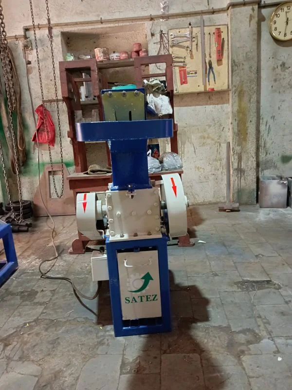 SMALL PLASTIC SCRAP GRINDER MANUFACTURER Plastic Waste Grinding Mix Scrap rajkot gujarat india Plastic4trade