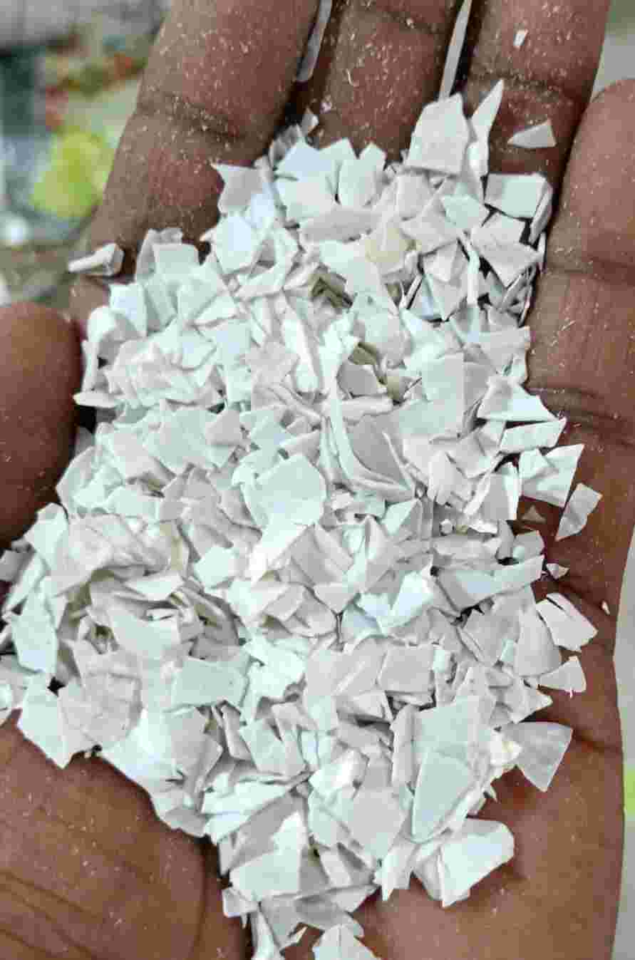 WHITE 1 L HDPE PAINT BUCKET HIPS Grinding Pipe bengaluru karnataka india Plastic4trade