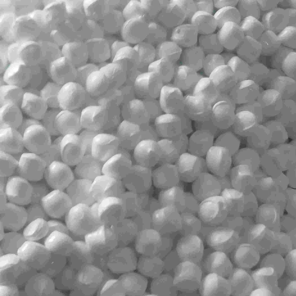 WHITE MASTERBATCH LDPE Masterbatch Blow Injection Molding muzaffarnagar uttar pradesh india Plastic4trade