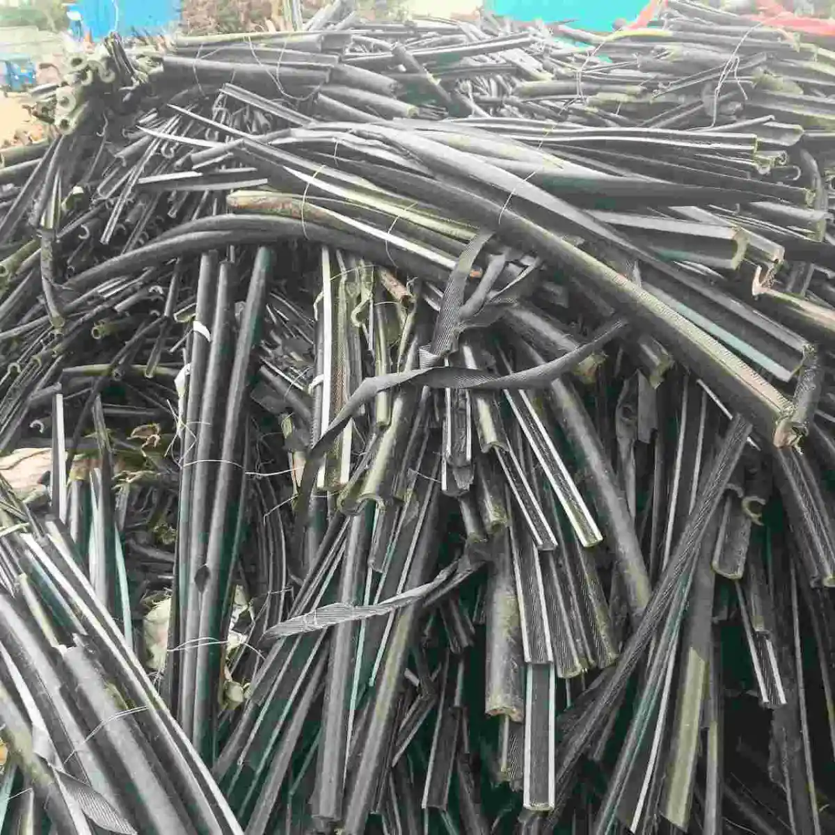 XLPE BLACK CABLES SCRAP XLPE Pipe Cable umargam gujarat india Plastic4trade