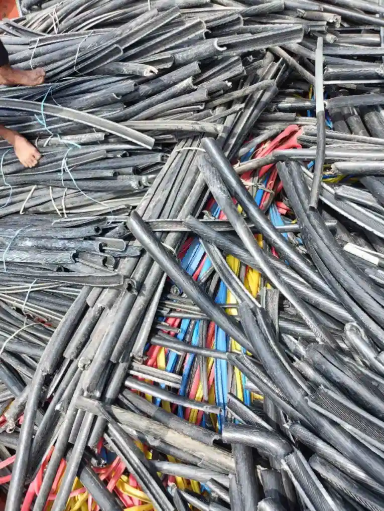 XLPE  BLACK CABLES SCRAP XLPE Plastic4trade